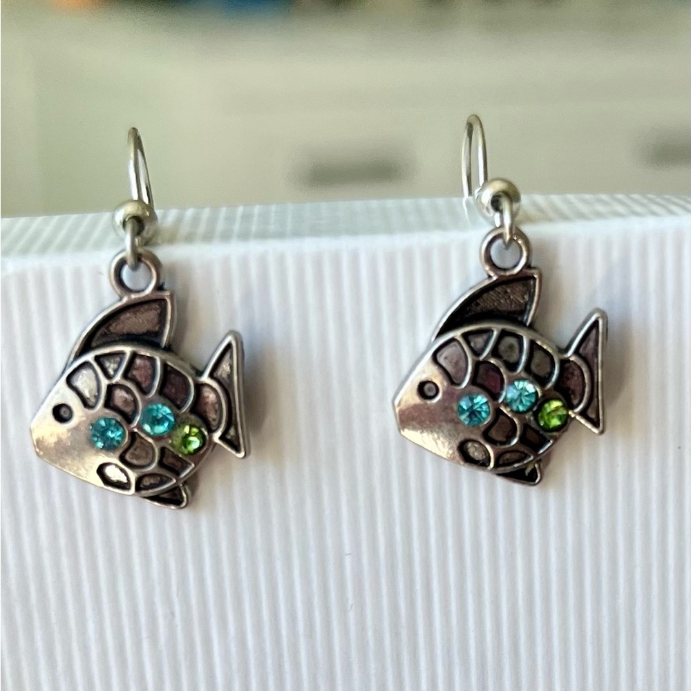 Silver fish dangle earrings with crystals